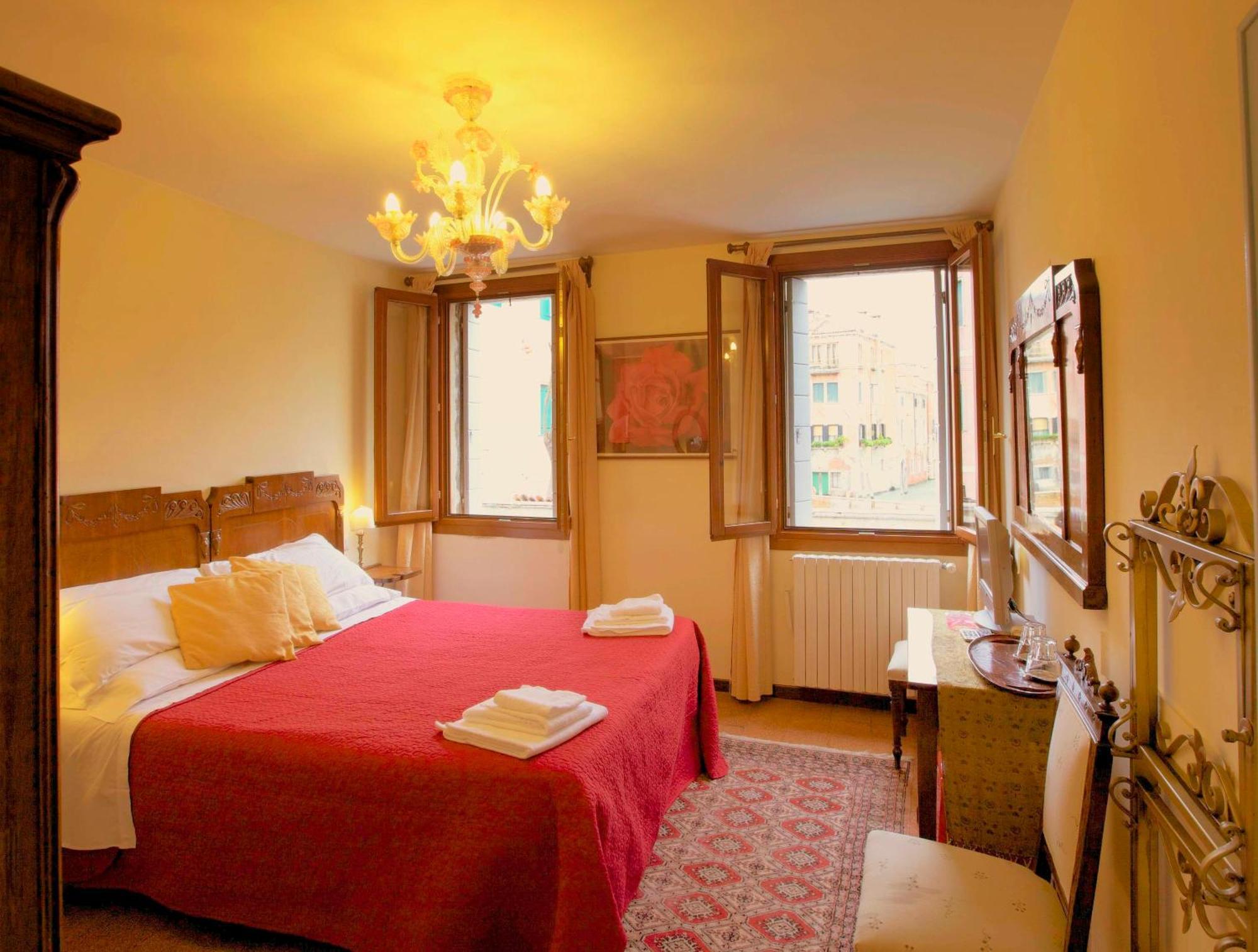 3749 Pontechiodo Bed & Breakfast Venezia Eksteriør bilde