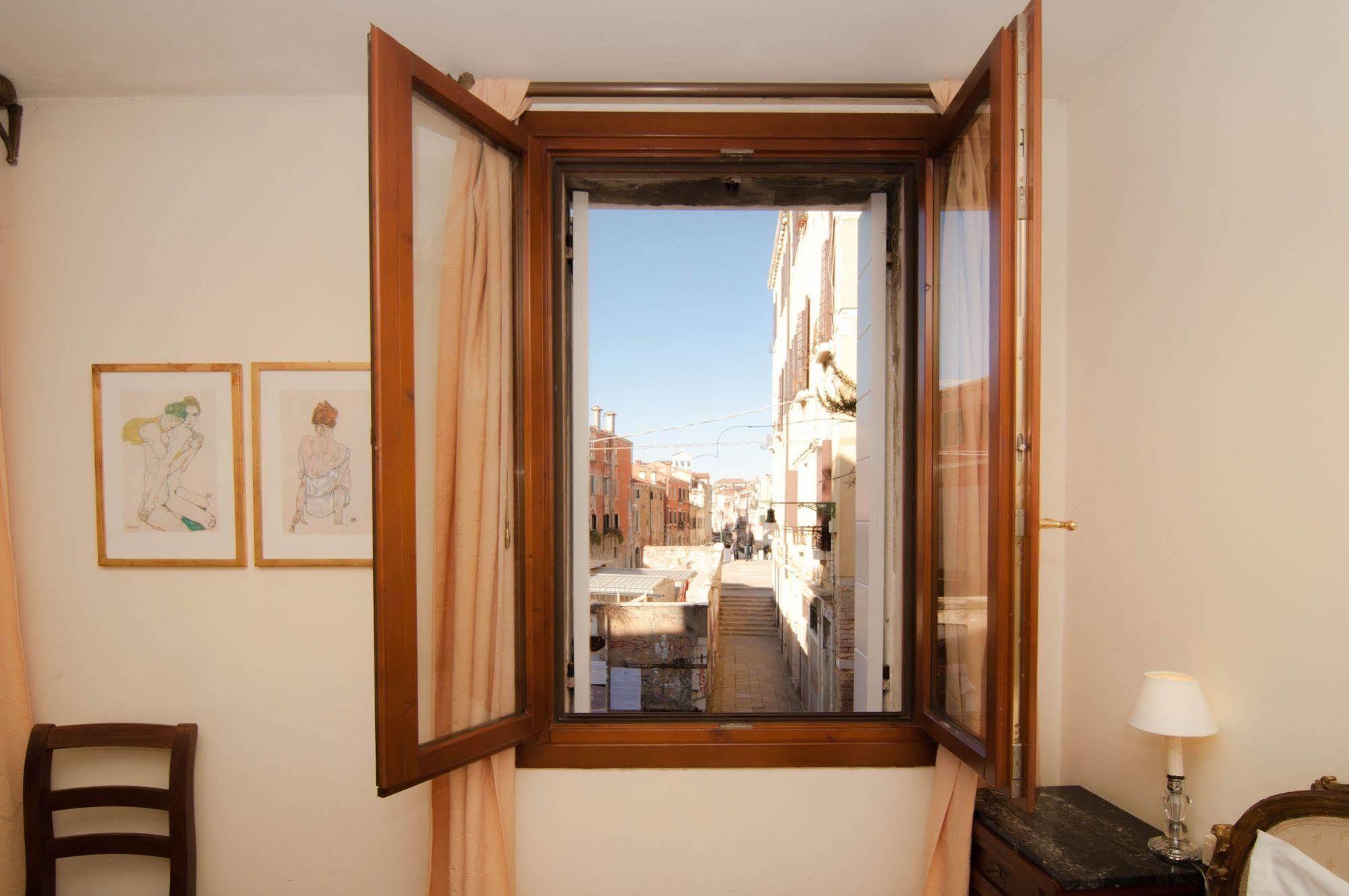 3749 Pontechiodo Bed & Breakfast Venezia Eksteriør bilde