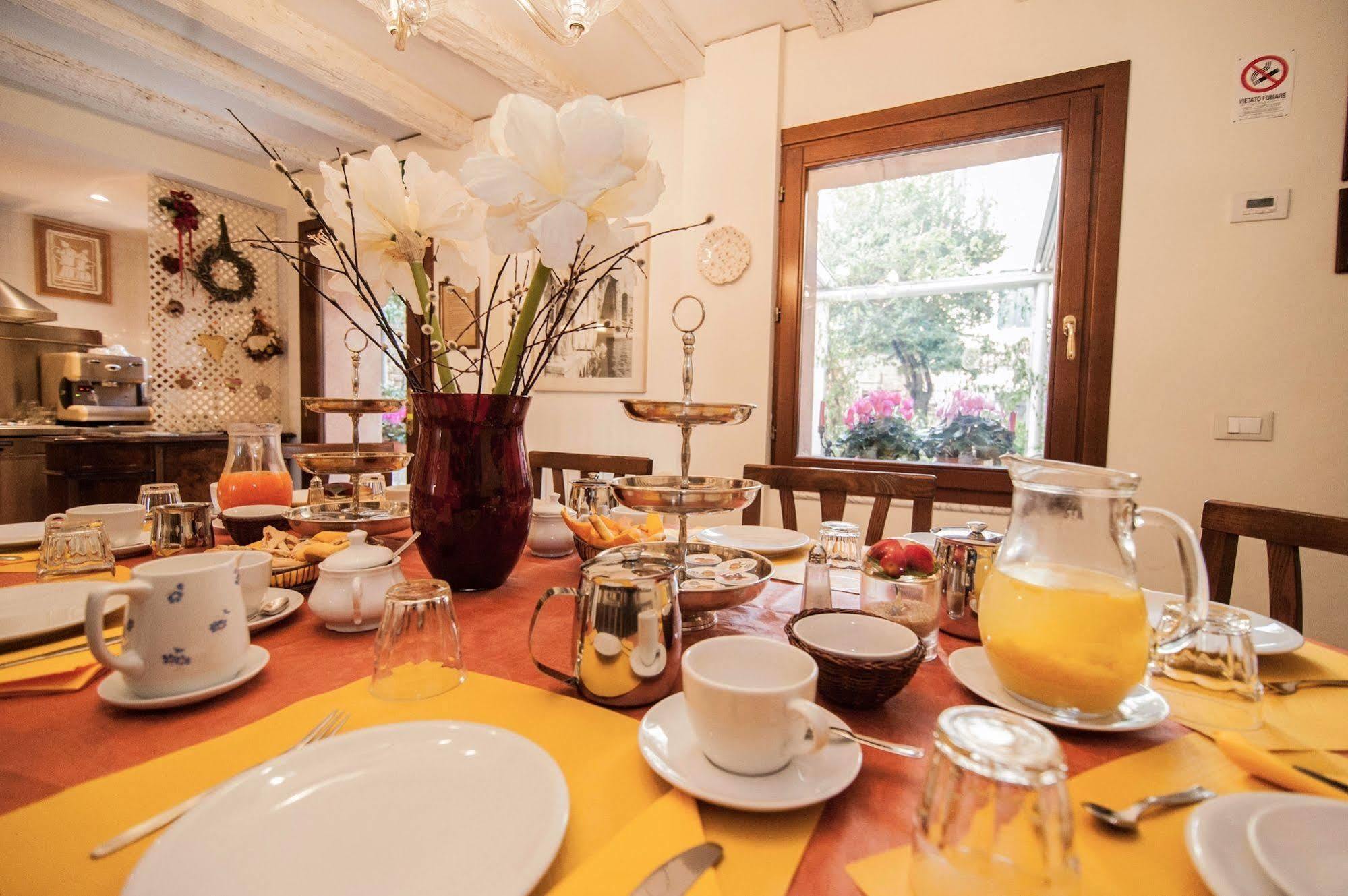 3749 Pontechiodo Bed & Breakfast Venezia Eksteriør bilde